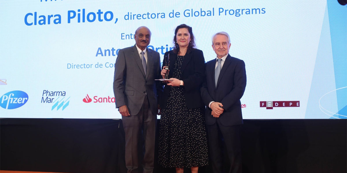 Clara Piloto wins Hipatia Award for expanding Spanish-language programs